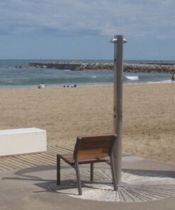 Ducha Urbana  Modelo Barcelona con grifo lava pies